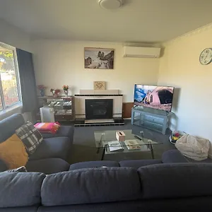 3 Bedroom By The Reserve Rotorua
